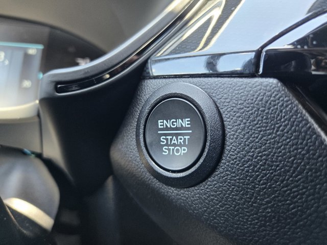 Certified 2025 Ford Escape ST-Line FWD image 22
