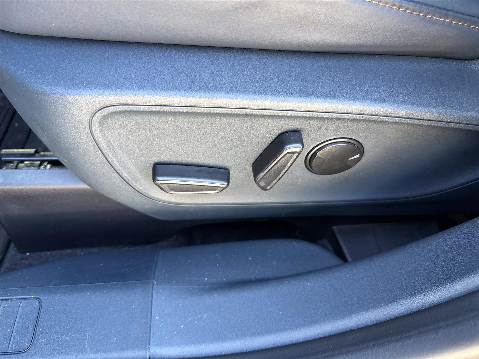 Certified 2024 Ford Maverick Lariat w/ FX4 Off-Road Package image 27