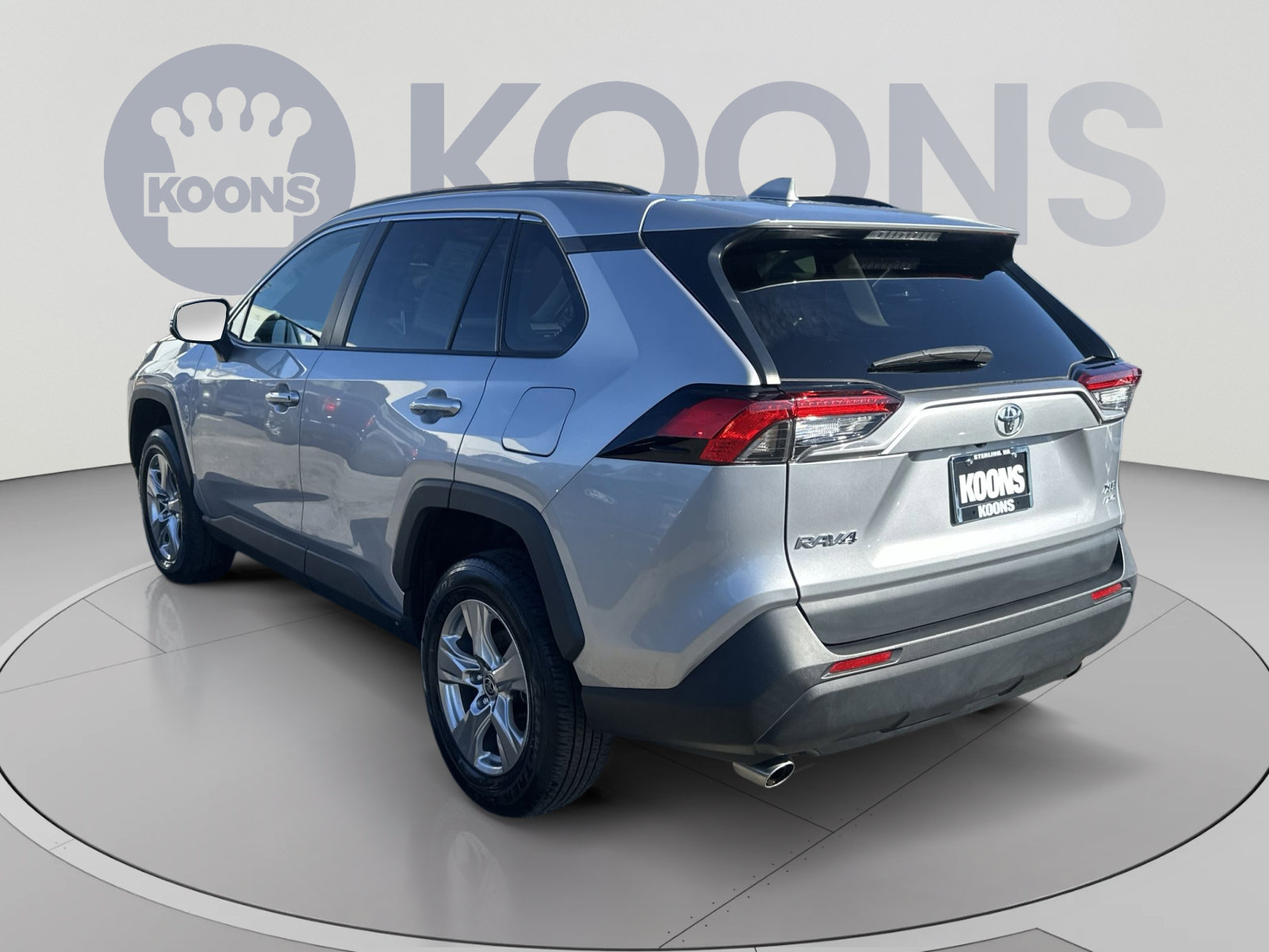 Used 2023 Toyota RAV4 XLE w/ Convenience Package AWD/4WD image 8