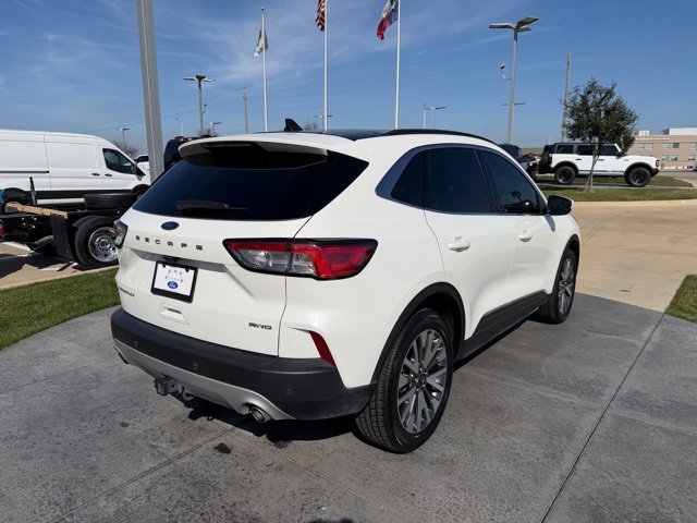 Certified 2022 Ford Escape Titanium w/ Class II Trailer Tow Package image 3