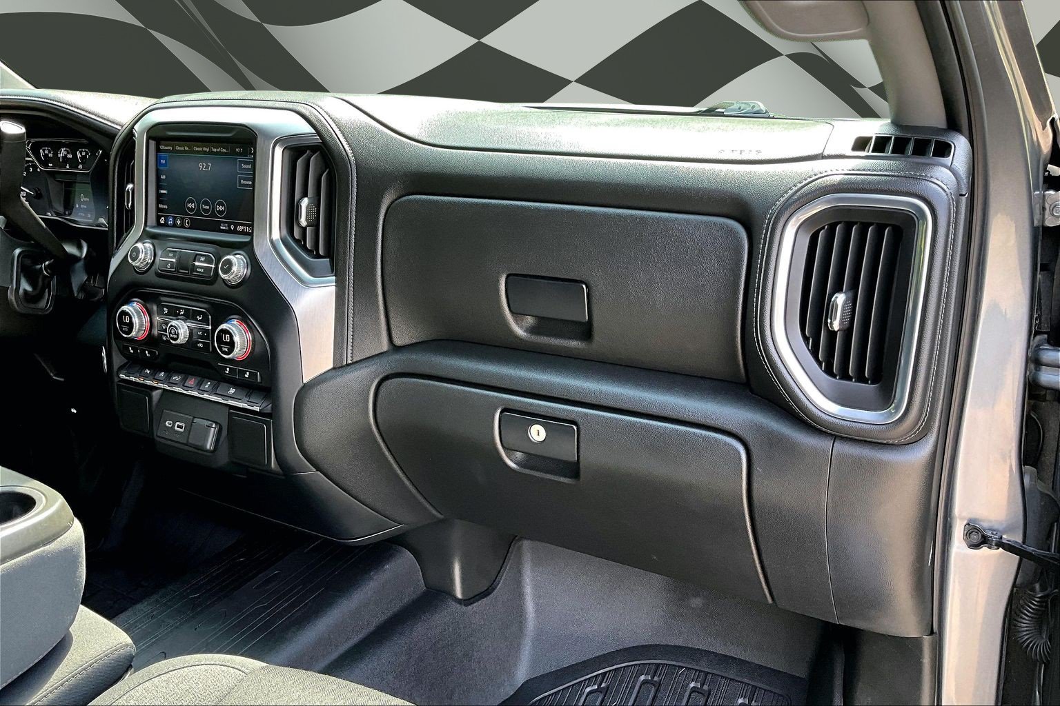 Used 2022 GMC Sierra 1500 SLE w/ Driver Alert Package I AWD/4WD image 16
