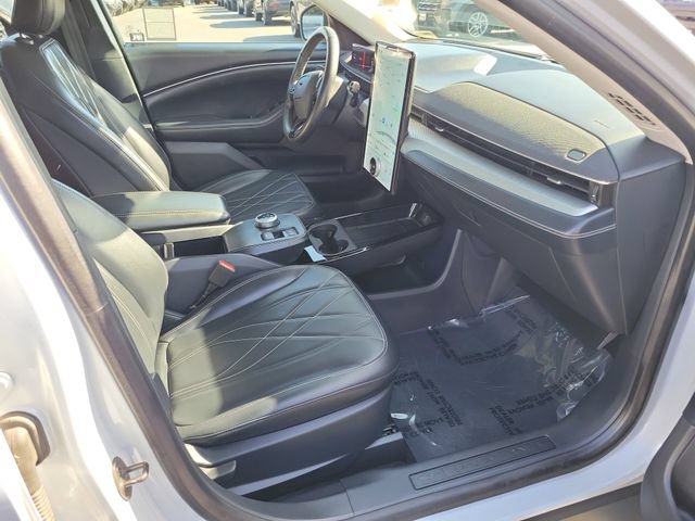 Certified 2021 Ford Mustang Mach-E Select RWD image 15