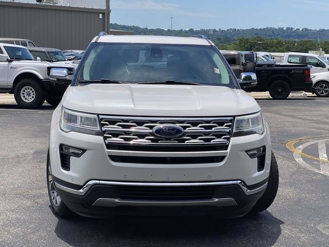 Certified 2019 Ford Explorer Limited w/ Limited Luxury Package AWD/4WD image 11