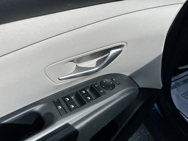 Used 2025 Hyundai Tucson SEL AWD/4WD image 12