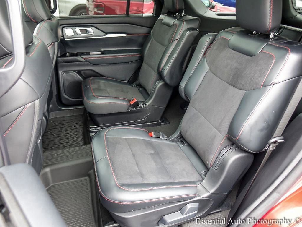 Certified 2025 Ford Explorer ST image 11