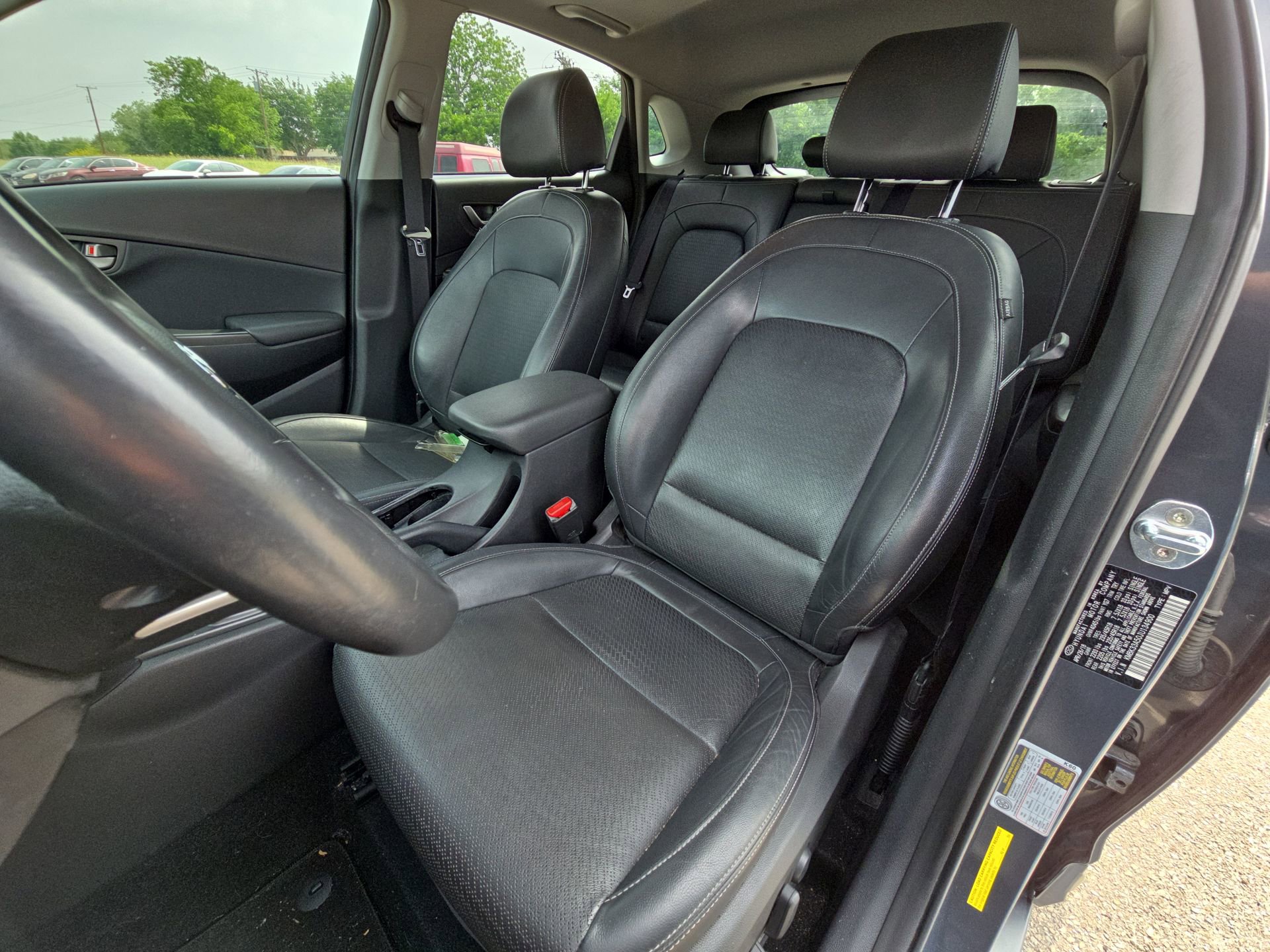 Used 2018 Hyundai Kona Limited FWD image 11