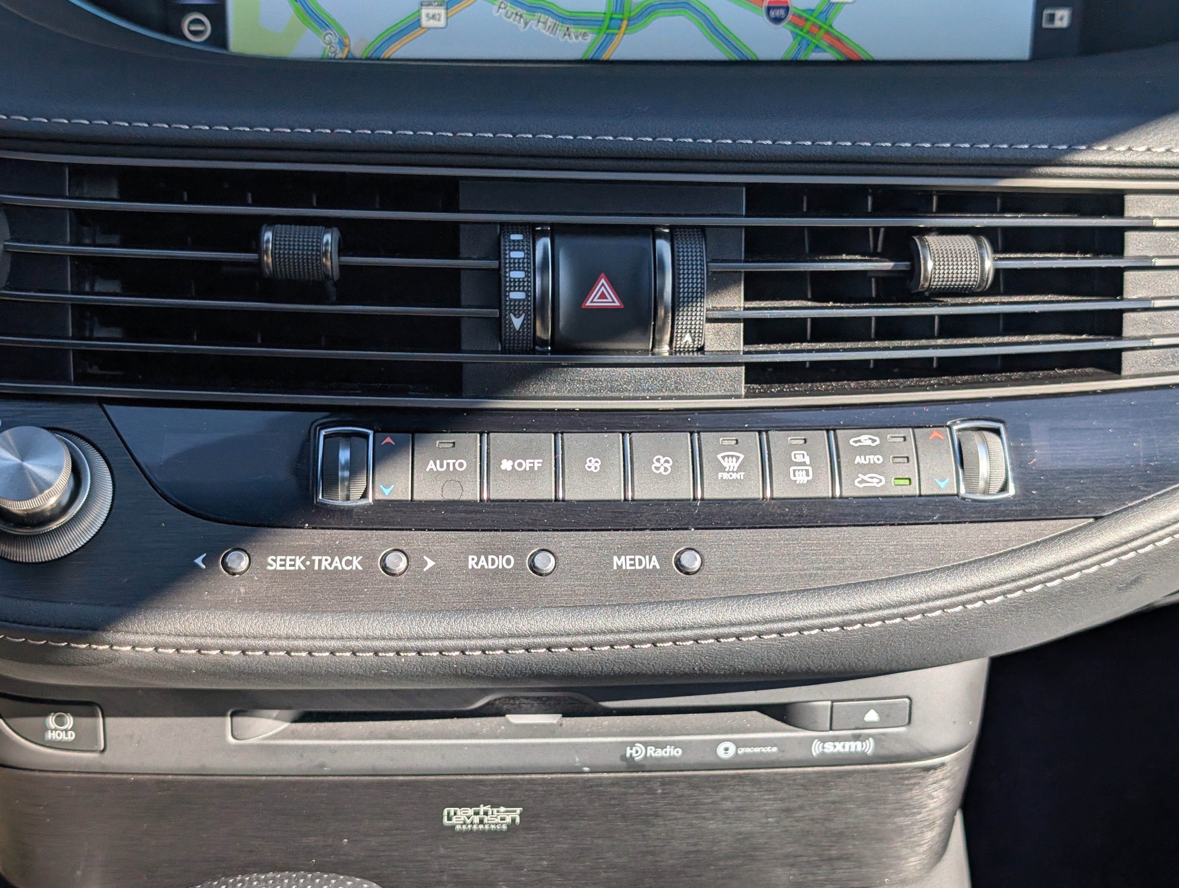 Used 2019 Lexus LS 500 F Sport image 29