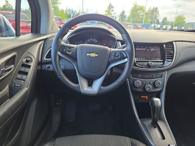 Used 2020 Chevrolet Trax LT w/ LT Convenience Package AWD/4WD image 9
