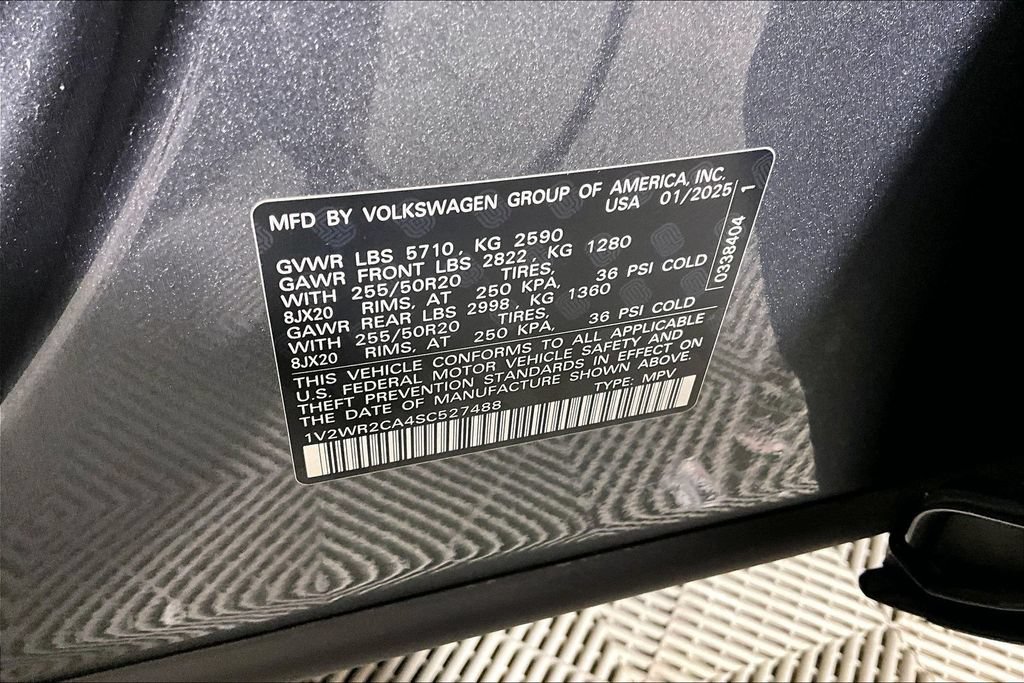 Used 2025 Volkswagen Atlas SE FWD image 26