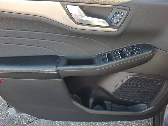 Certified 2022 Ford Escape SEL FWD image 12