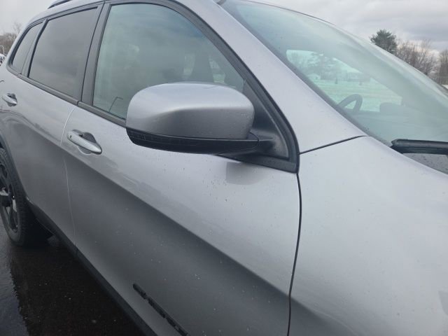 Used 2019 Jeep Cherokee Altitude image 5