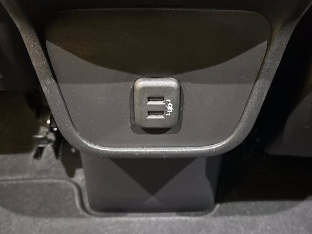 Used 2024 GMC Terrain SLE FWD image 30