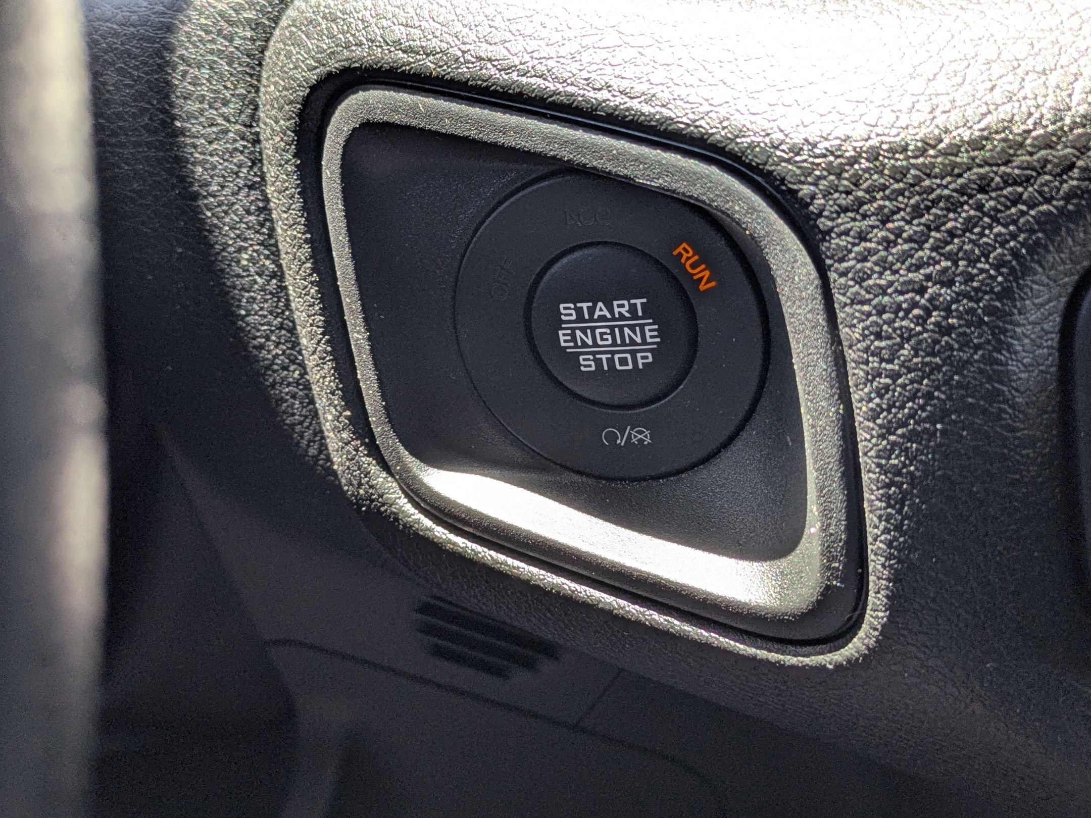 Used 2024 Jeep Gladiator Sport AWD/4WD image 20