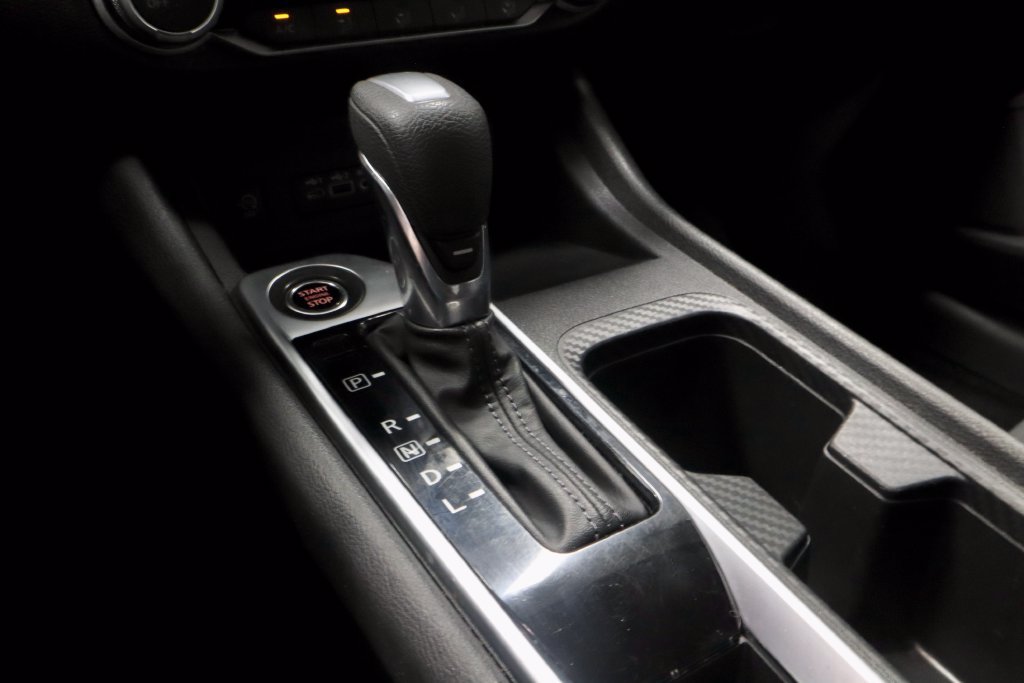 Used 2024 Nissan Sentra SV FWD image 30