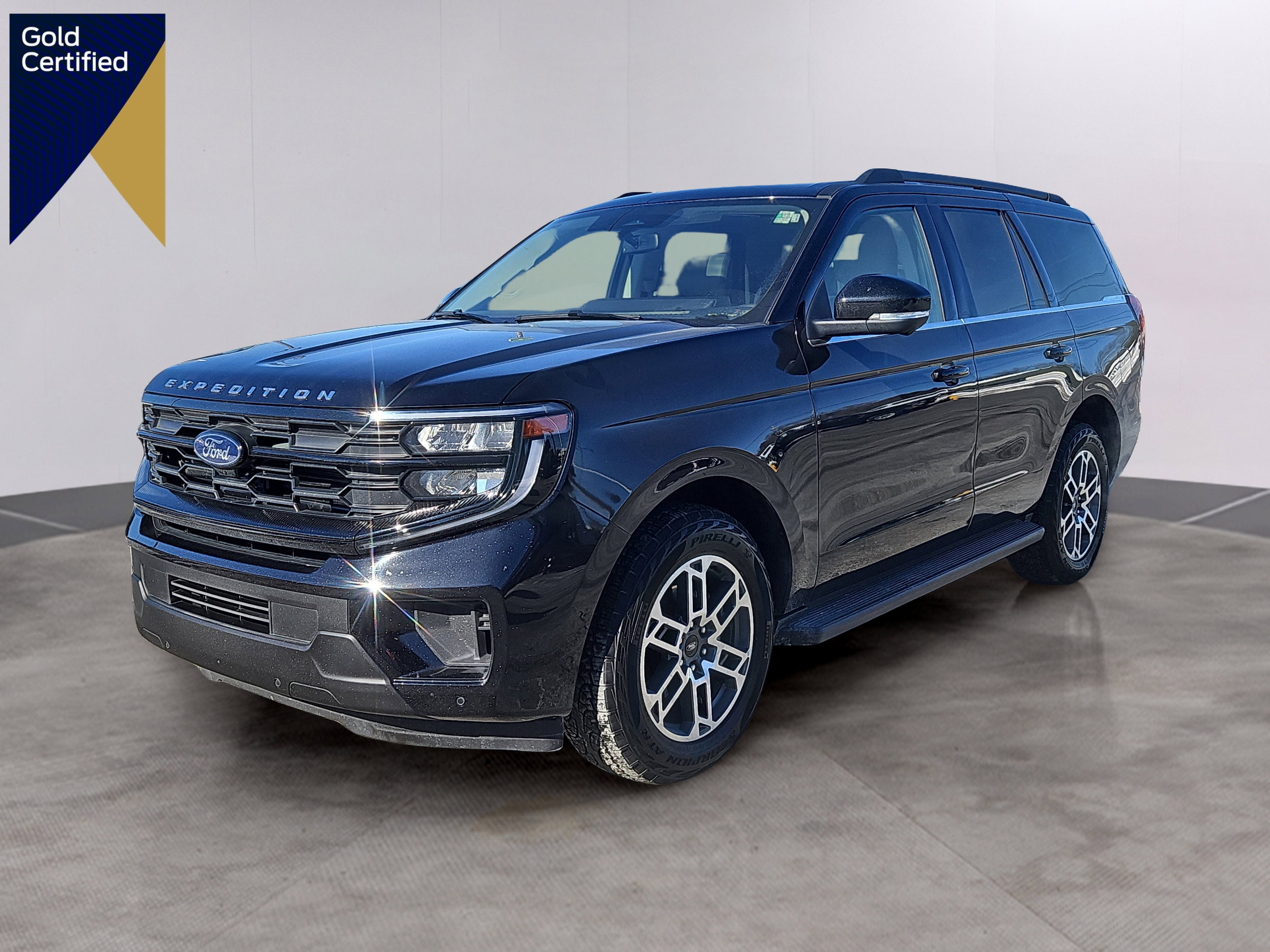 Certified 2025 Ford Expedition Active image 1