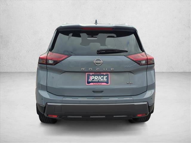 Used 2025 Nissan Rogue SL image 5