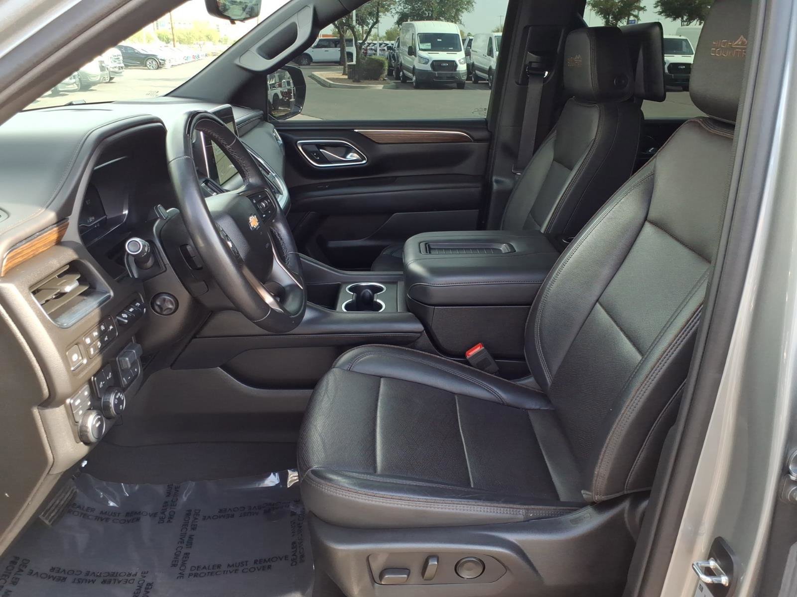 Used 2024 Chevrolet Tahoe High Country w/ Advanced Technology Package image 15