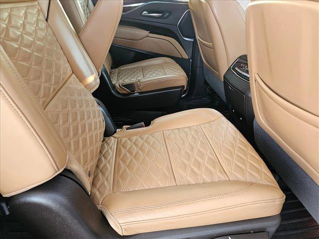 Used 2022 Cadillac Escalade Premium Luxury RWD image 21