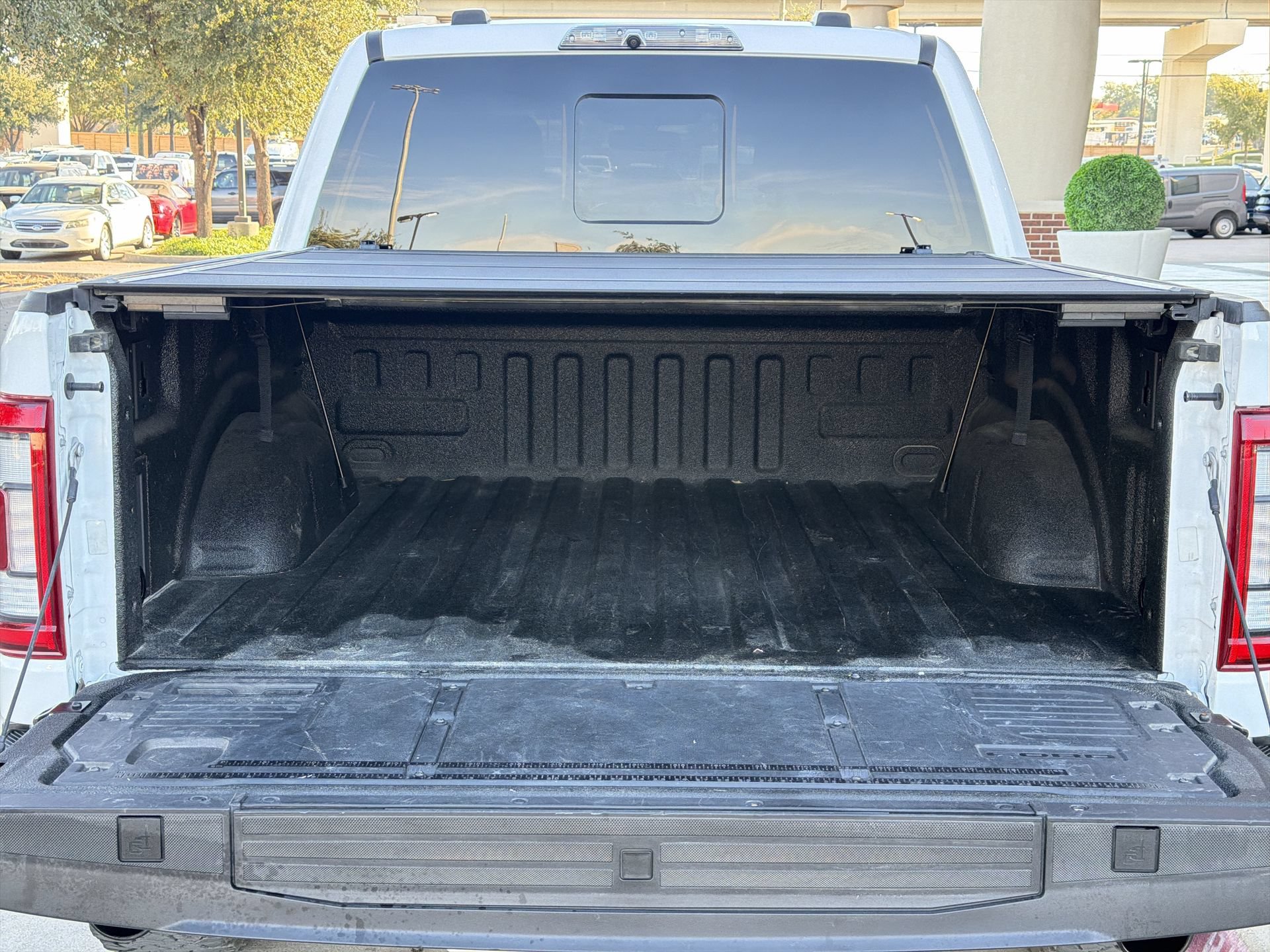 Certified 2023 Ford F150 Raptor w/ Raptor Carbon Fiber Package AWD/4WD image 24