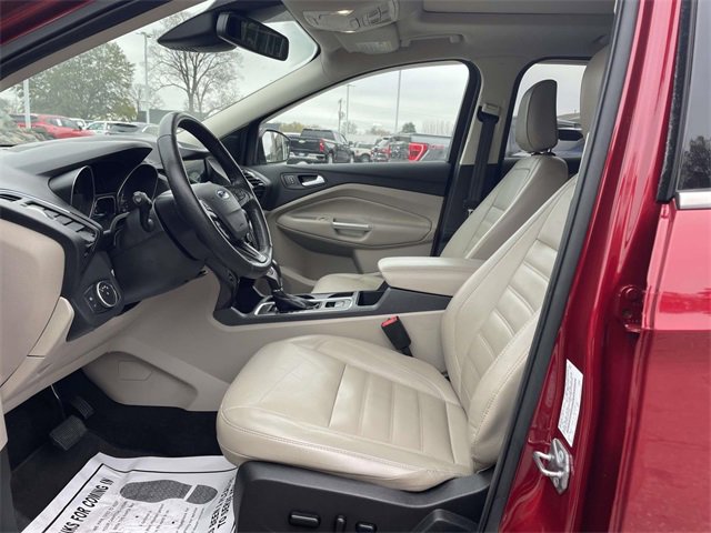 Certified 2019 Ford Escape Titanium image 17