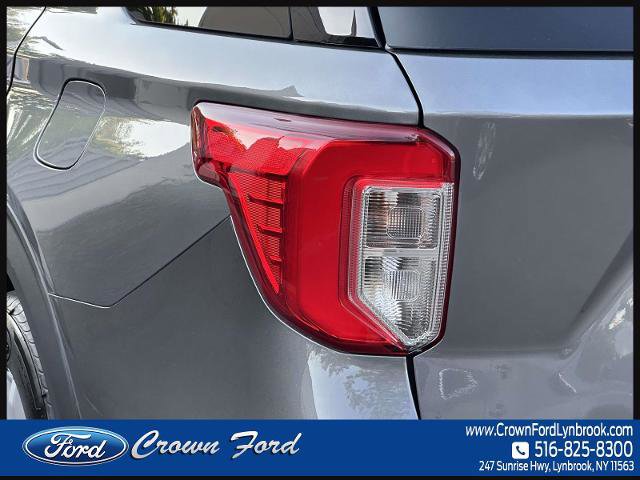 Certified 2022 Ford Explorer XLT w/ Equipment Group 202A AWD/4WD image 10