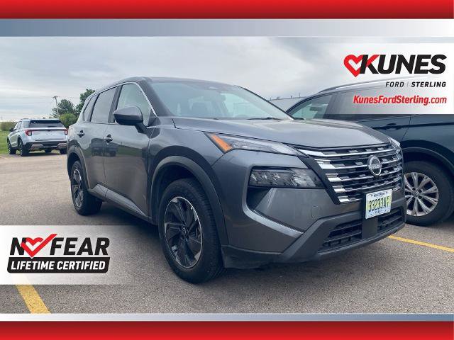 Used 2025 Nissan Rogue SV AWD/4WD image 1