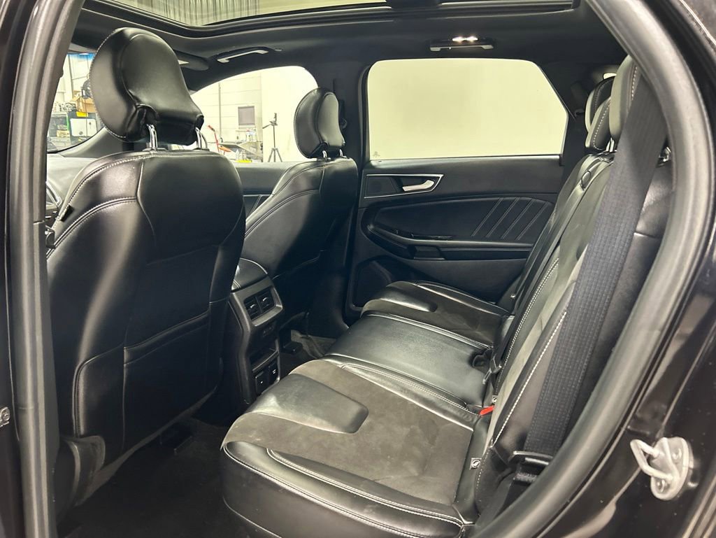 Certified 2019 Ford Edge ST w/ Equipment Group 401A AWD/4WD image 24