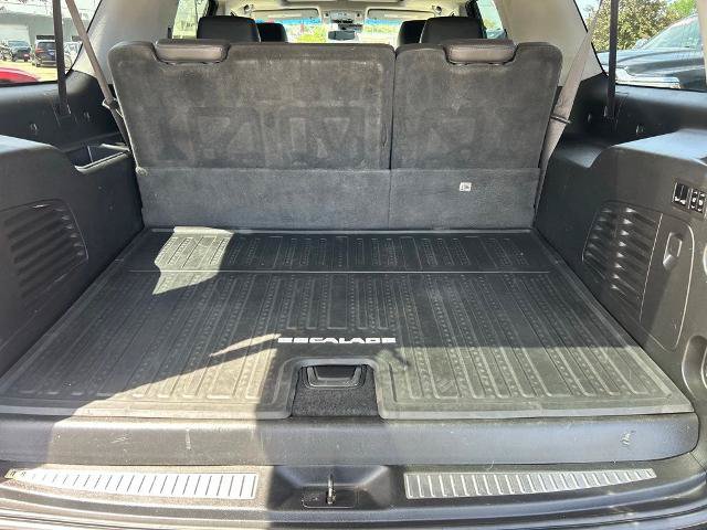 Used 2018 Cadillac Escalade ESV Luxury AWD/4WD image 19