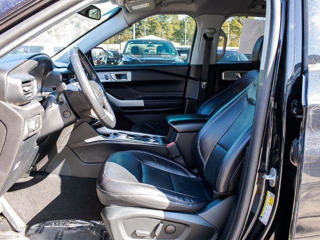 Certified 2022 Ford Explorer Limited w/ Equipment Group 301A image 19
