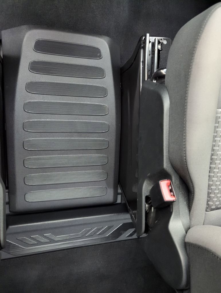 Certified 2025 Ford Transit 350 XLT image 47