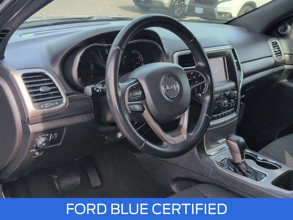 Used 2021 Jeep Grand Cherokee Laredo AWD/4WD image 12