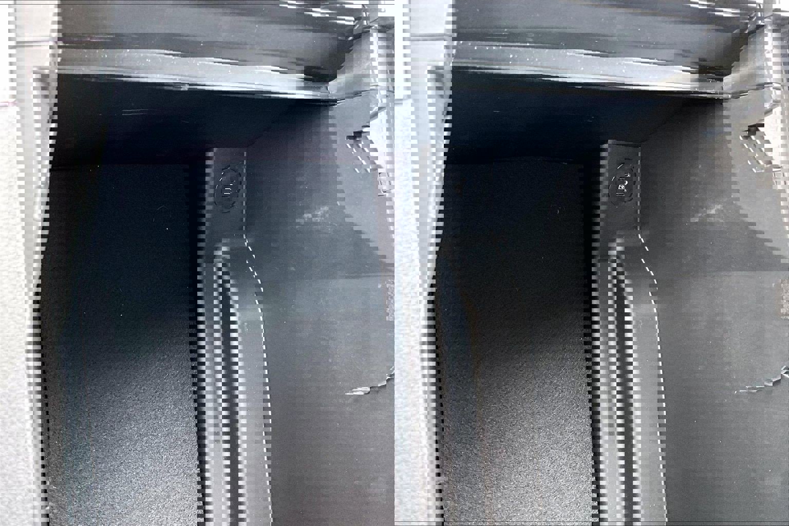 Certified 2025 Ford F150 Platinum w/ Equipment Group 702A High image 33