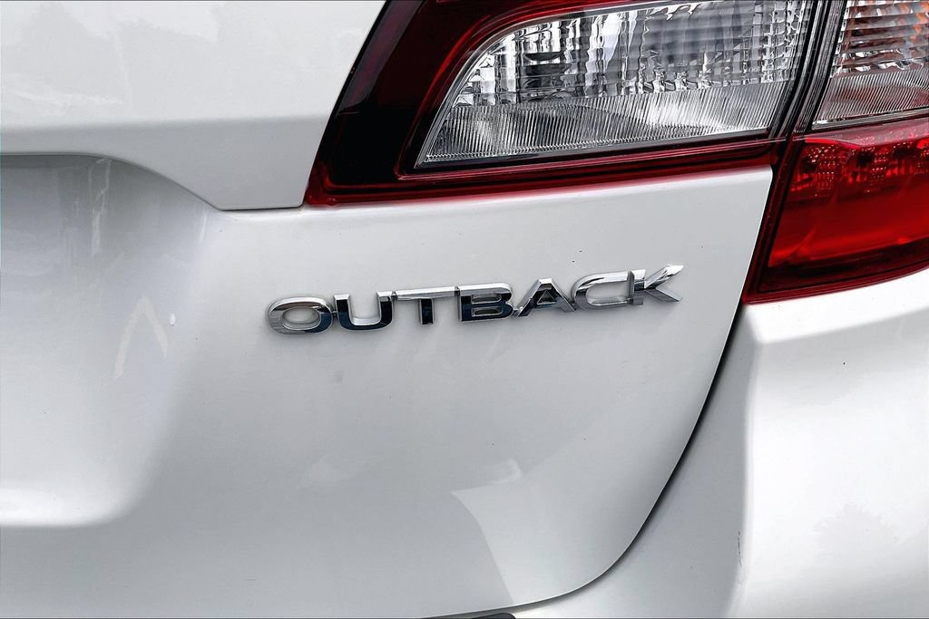 Used 2019 Subaru Outback 2.5i Touring AWD/4WD image 7