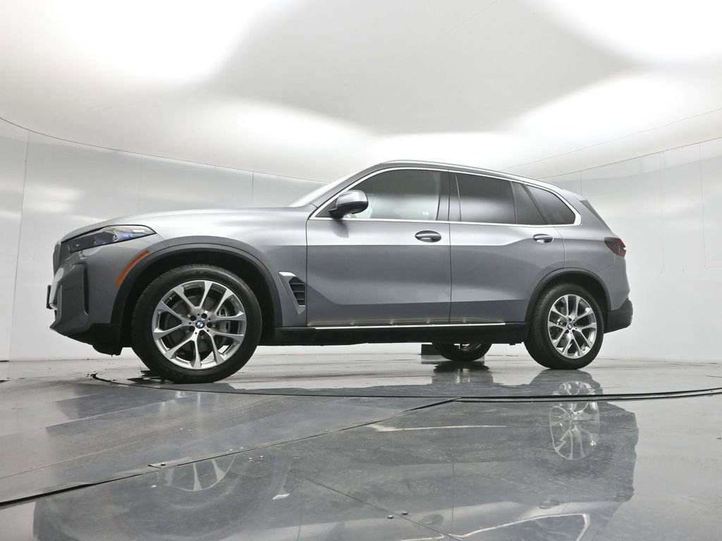 Used 2024 BMW X5 xDrive40i AWD/4WD image 8