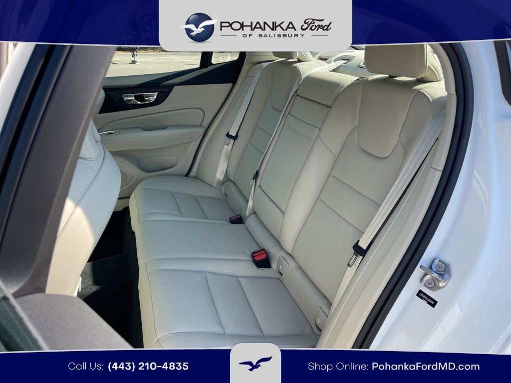 Used 2020 Volvo S60 T5 Momentum w/ Premium Package image 21
