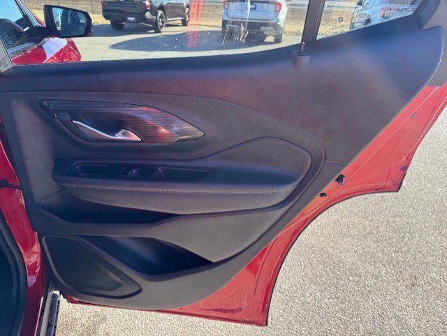 Used 2022 GMC Terrain SLT w/ Infotainment Package II image 29