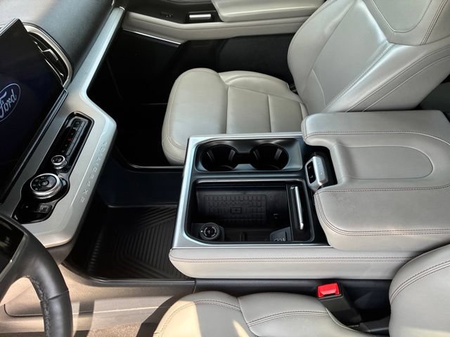 Certified 2025 Ford Expedition Active AWD/4WD image 87
