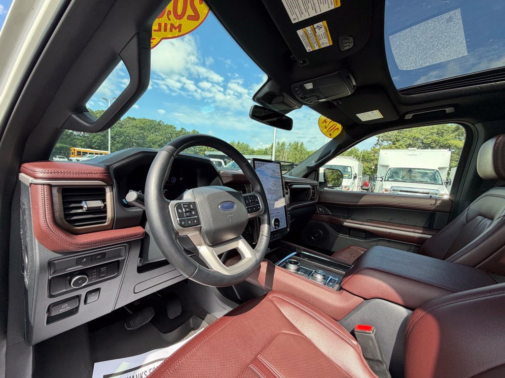 Certified 2024 Ford Expedition Limited AWD/4WD image 19