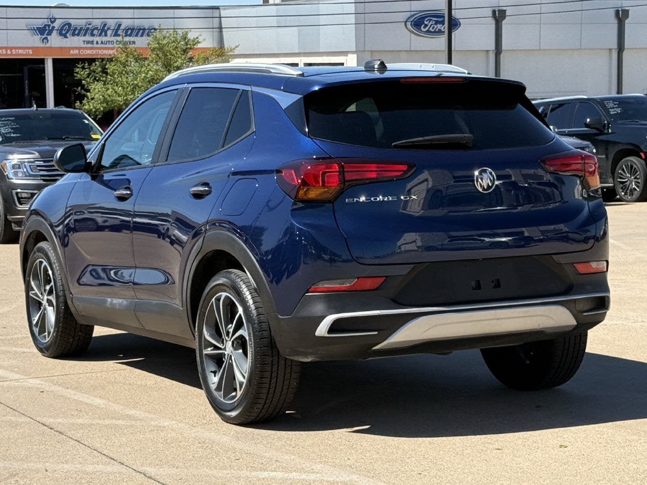 Used 2023 Buick Encore GX Select FWD image 5