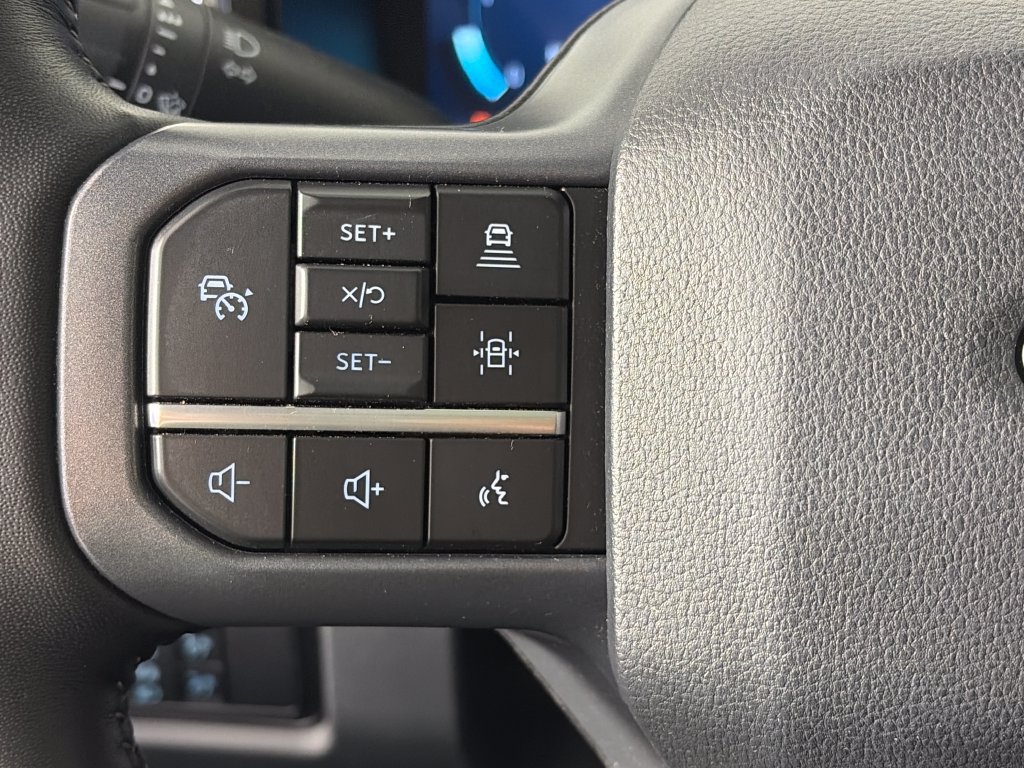 Certified 2023 Ford F350 Lariat w/ Lariat Ultimate Package AWD/4WD image 17