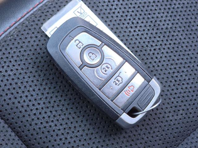 Certified 2025 Ford Explorer ST RWD image 30