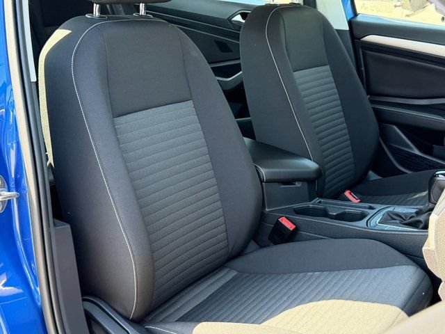 Used 2022 Volkswagen Jetta S FWD image 35