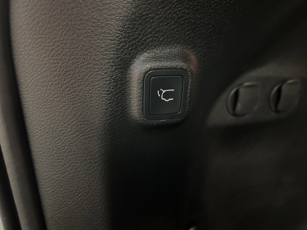 Used 2022 Jeep Cherokee Latitude Lux image 34