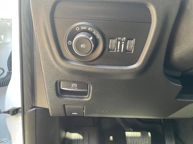 Used 2022 Jeep Grand Cherokee L Limited AWD/4WD image 14