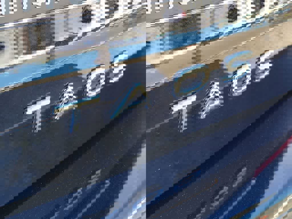 Used 2022 Volkswagen Taos SE FWD image 6