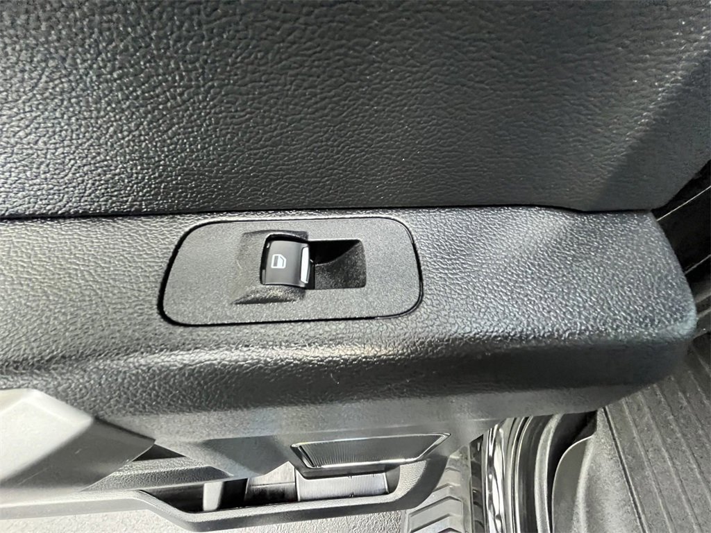 Certified 2020 Ford F150 Lariat w/ Equipment Group 502A Luxury image 27