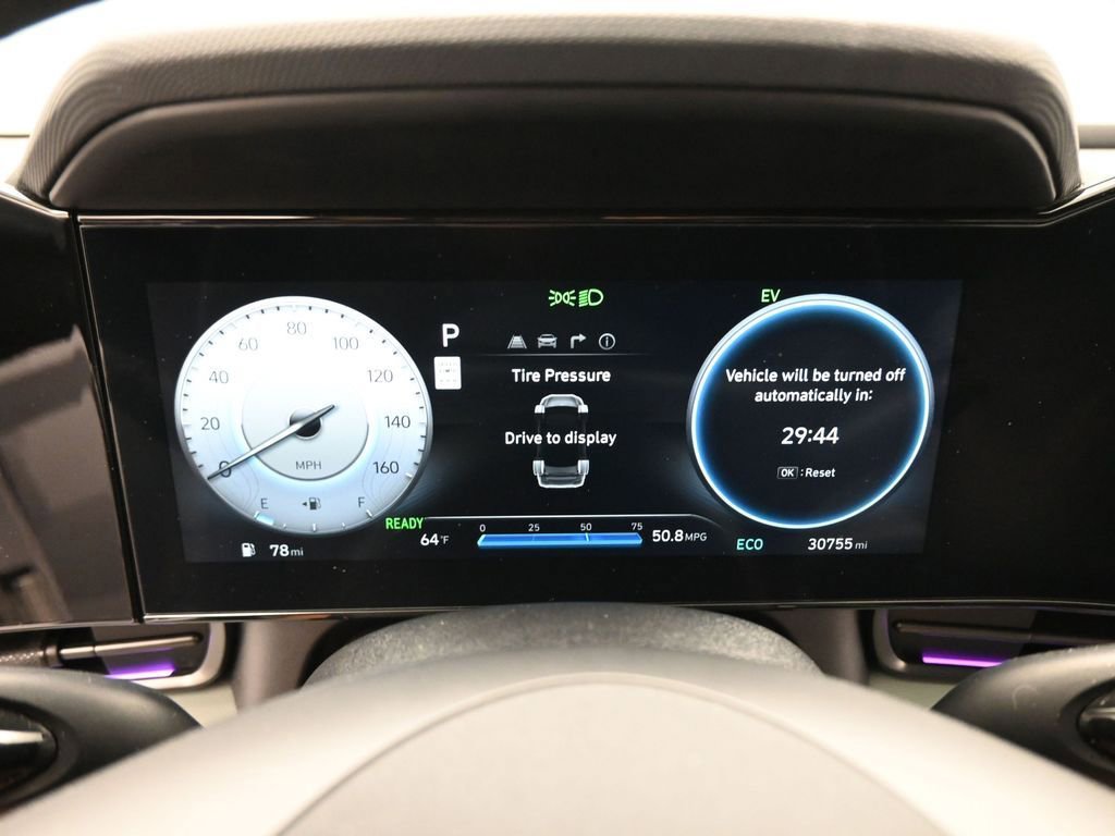 Used 2024 Hyundai Elantra Limited image 41