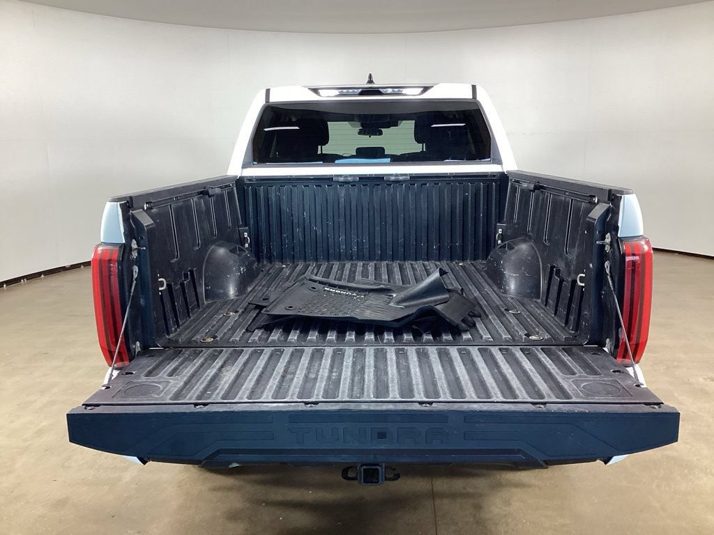 Used 2022 Toyota Tundra SR5 AWD/4WD image 7