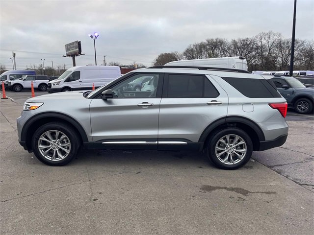 Certified 2023 Ford Explorer XLT w/ Equipment Group 202A image 6