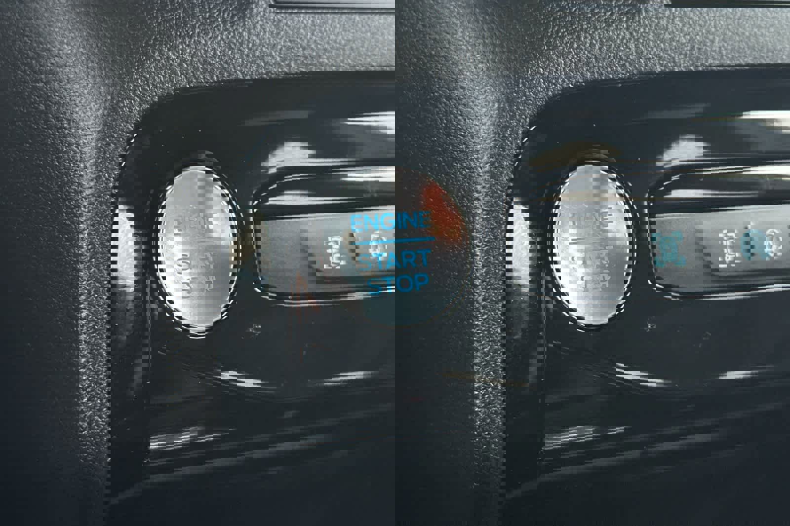 Certified 2025 Ford Escape ST-Line w/ Tech Pack #1 image 23